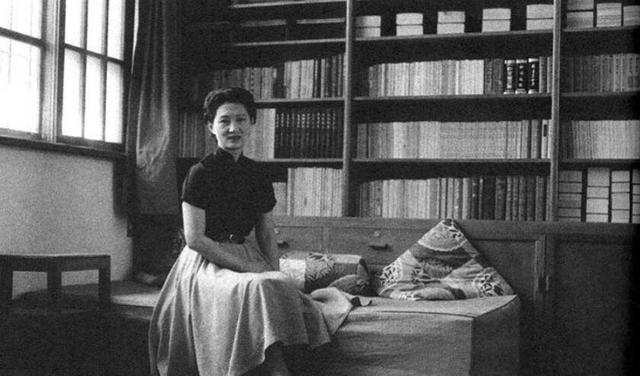 赵一荻与张学良晚年合影,赵一荻张学良两人差多少岁