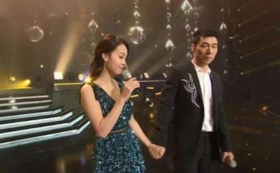 黄心颖和郑秀文怎么回事,郑秀文黄心颖私下关系