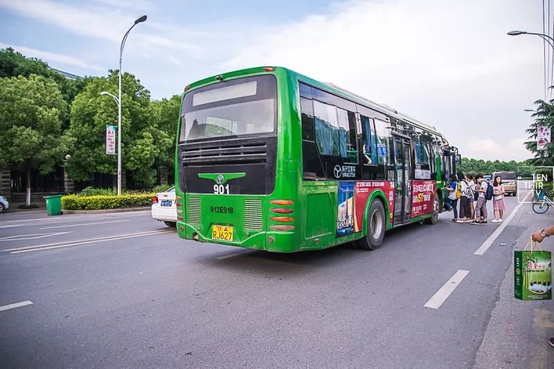 每一辆901，都承载着武汉江夏上万学子的青春