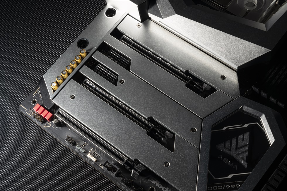 鍗庢搸z490aqua姘村喎瑁呮満,娣卞害瑙ｆ瀽鍗庢搸z490