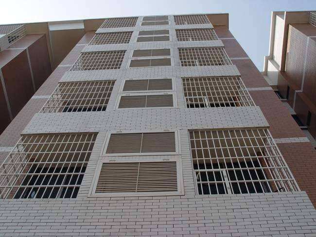 防盗网太丑怎么解决,国外装防盗网非常少