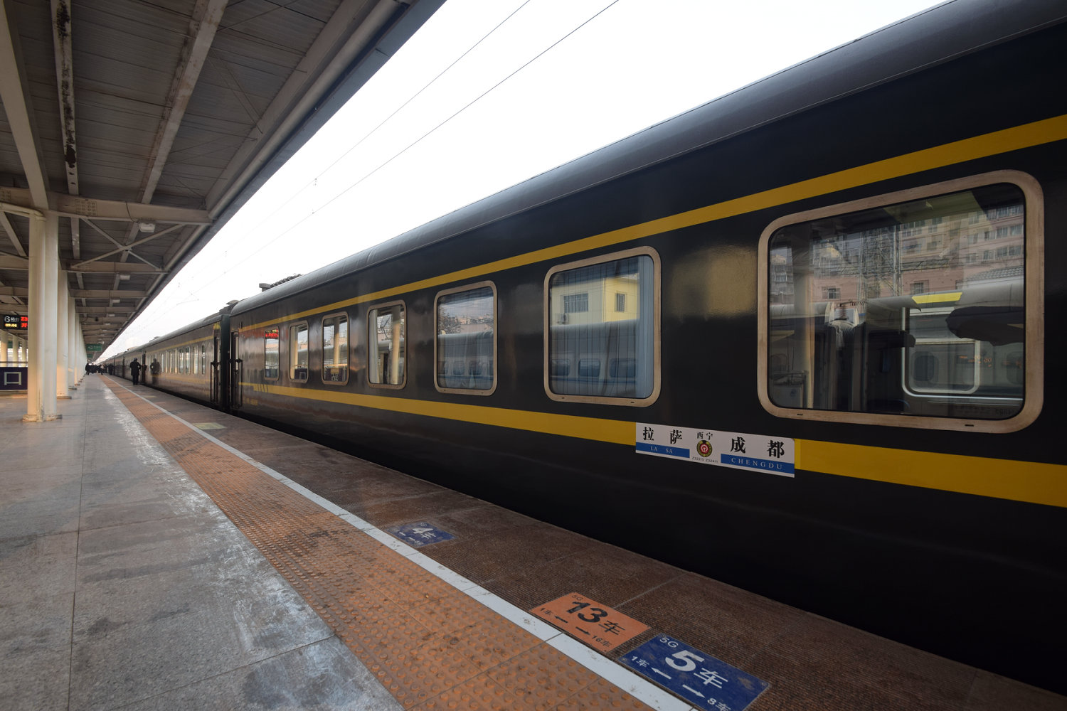 青藏铁路单线会车怎么办,青藏铁路单行线是如何解决会车的