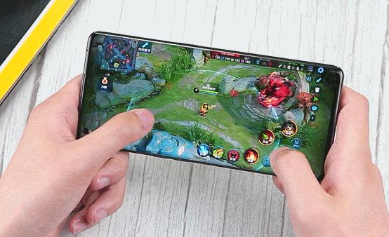 爸爸对远行的女儿说：愿你别踩学姐的坑，不负大学四年好年华