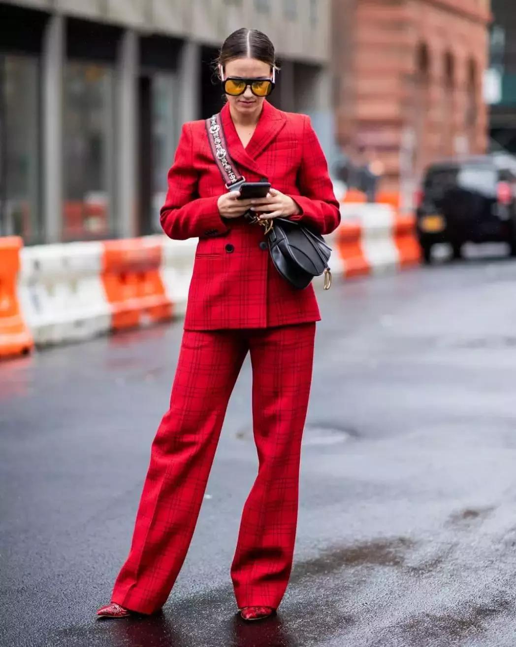 过年真的只要穿红色就是最好看的,春节必须有红色单品