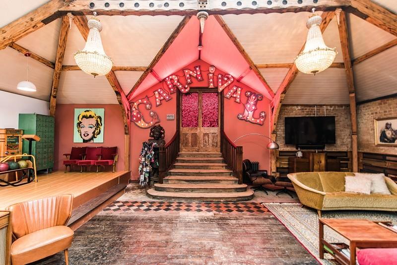 这些千奇百怪的房子,这些户型奇葩的房子居然还挺抢手