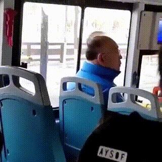 踢不到球的搞笑视频,踢不进球门搞笑名场面