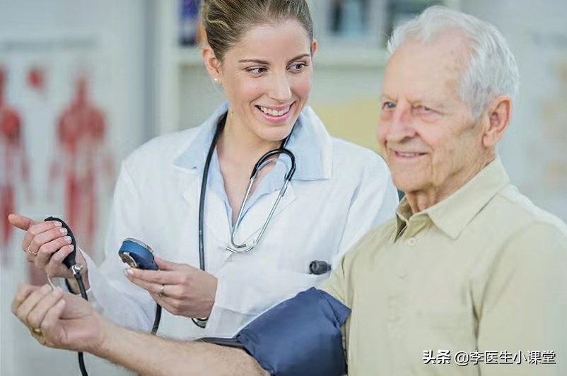 有脑梗塞前兆的人应该注意什么,脑梗塞最简单的自愈方法