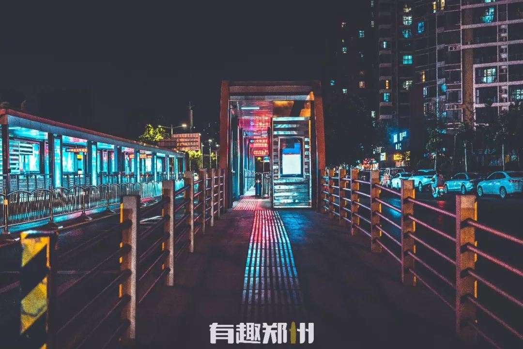 以梦为马不负韶华方队,以梦为马不负韶华演出现场视频