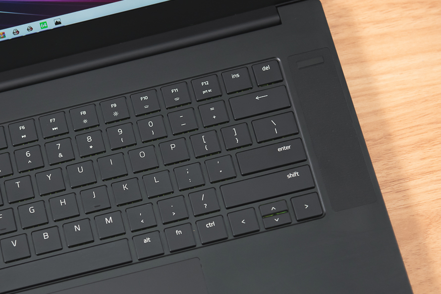 雷蛇灵刃15标准版19款游戏评测,雷蛇灵刃15标准版游戏评测