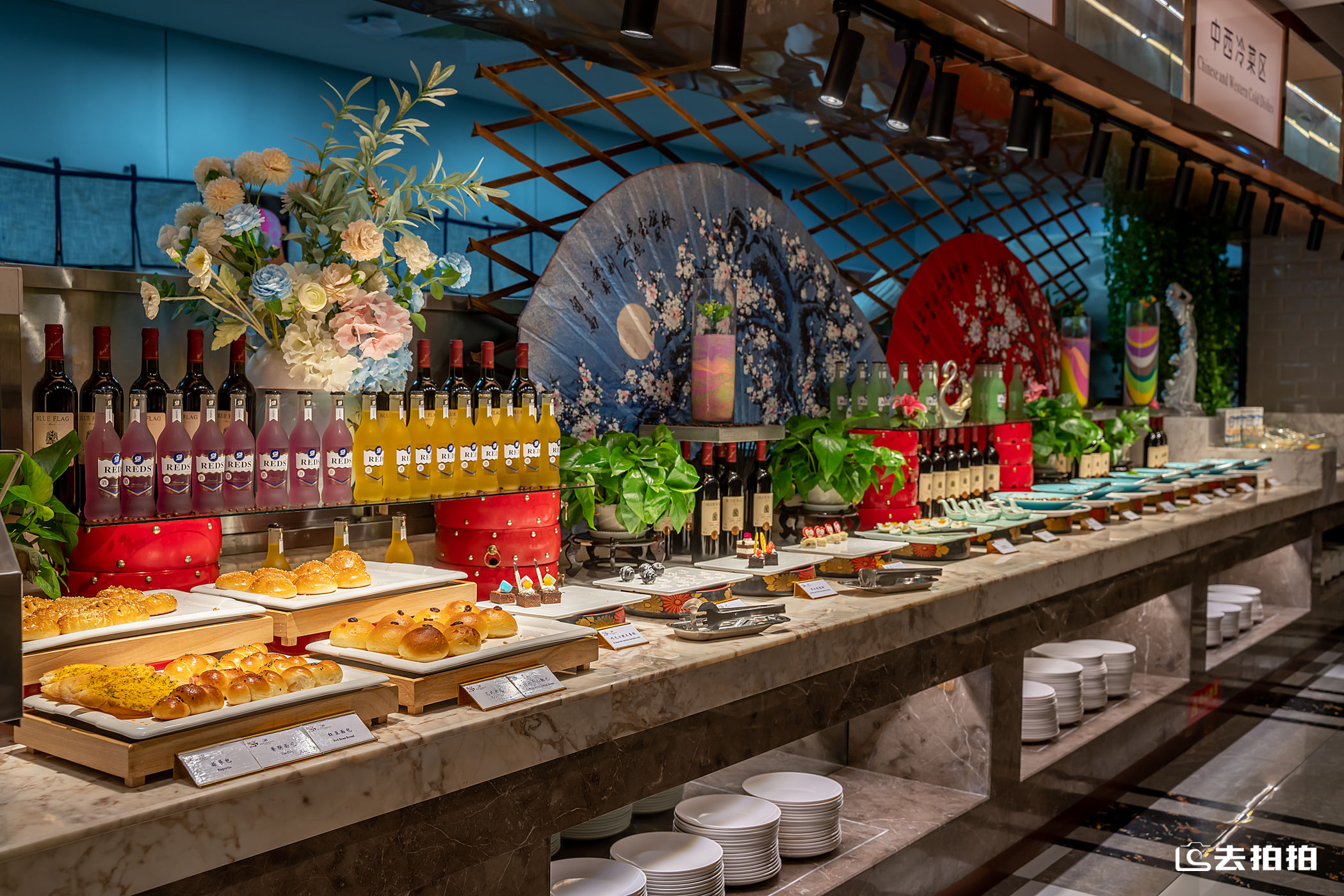 去拍拍蓝海酒店l做一片有温度的“蓝海”