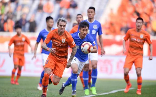 鲁能6-0进决赛再遭争议判罚,鲁能惨败最后时刻到底有多绝望