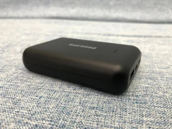 飞利浦充电宝小巧便携,飞利浦充电宝哪个质量好