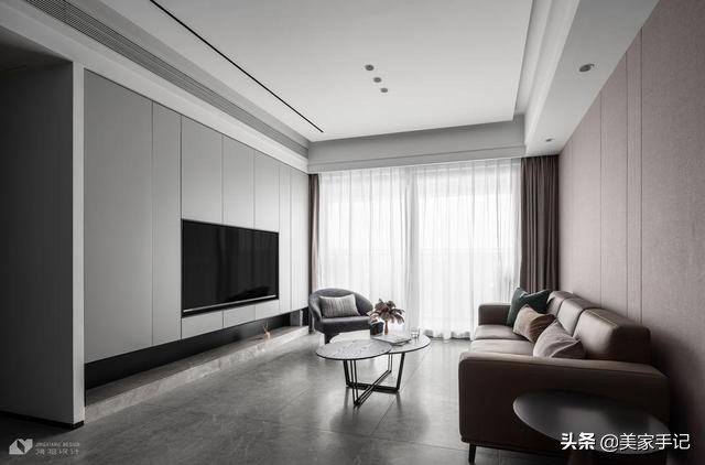 深圳夫妇123㎡的家，坚持电视柜打满柜子，效果不是一般的大气