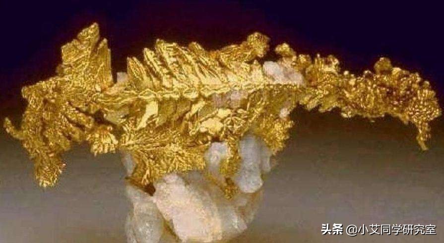 真正的黄金和真正的钻石,黄金和钻石戴一起钻石发生变化