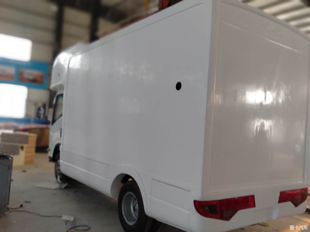 2.0t发动机搭载爱信8at变速箱suv,3.0t柴油v6发动机8at变速箱的车