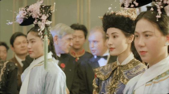 周慧敏穿搭港风,惊艳了90年代的港风周慧敏