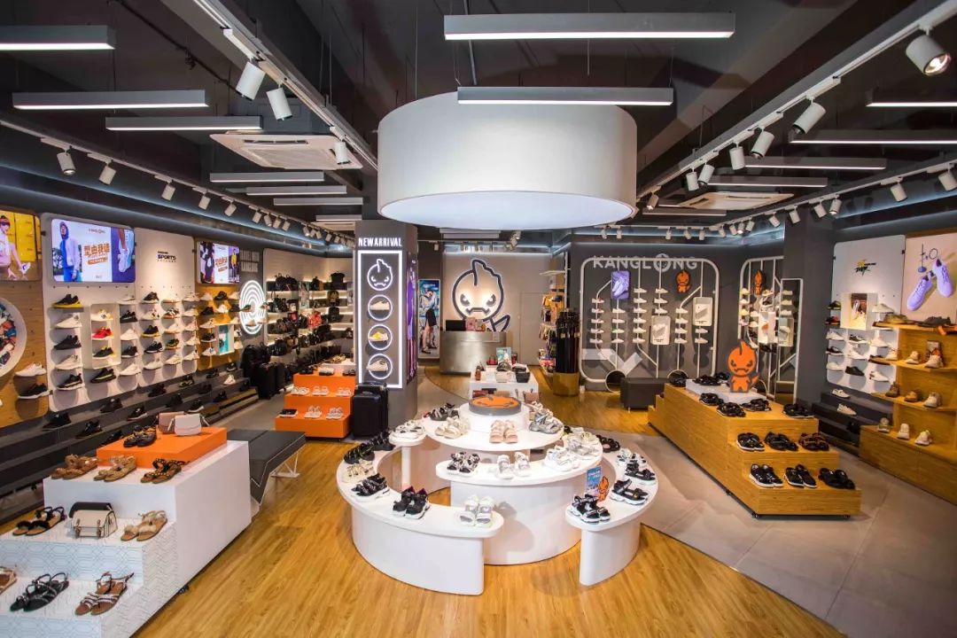 奥康夏天特价鞋,奥康最近发布会