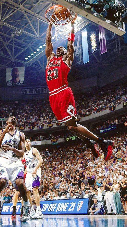 乔丹篮球之神的来源,乔丹篮球之神完整版