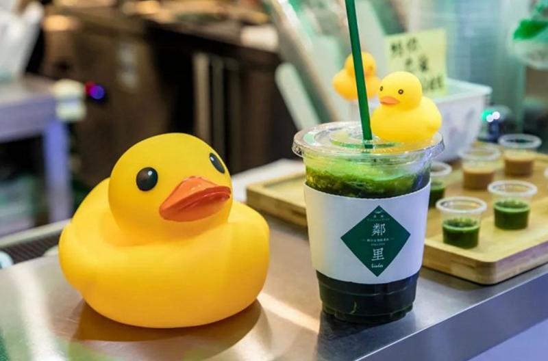 在奶茶店上赔惨了的年轻人，就能靠柠檬茶翻身？