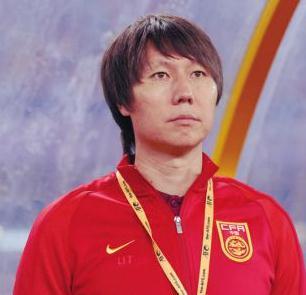 郑智能否成为恒大接班人？谈不上恒大大力扶持年轻土帅