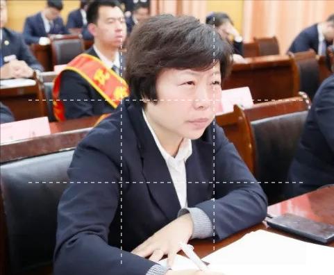 高平农商行举办“大家想大家说大家干”金点子比赛暨五四表彰会议