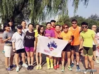 哪些明星跑马拉松,跑马的明星