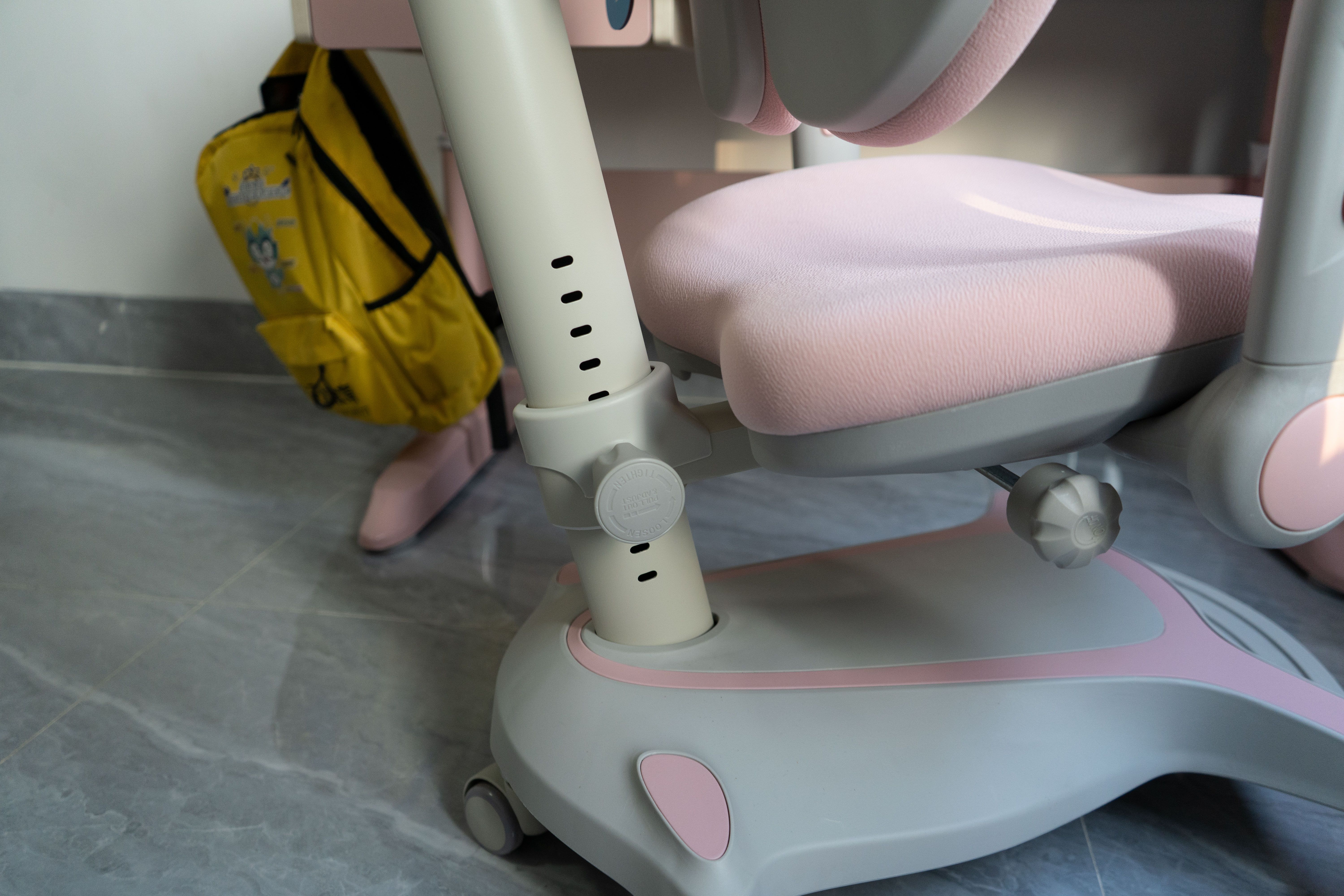 科贝森儿童学习桌椅安装说明书,科贝森儿童学习桌椅旗舰店