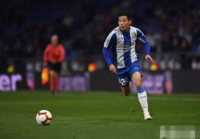 武球王对武磊的评价,武磊吹爆武球王