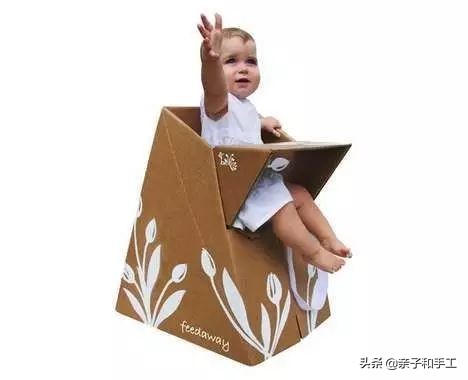 只用瓦楞纸就可以做出一件件家具，简直酷爆了