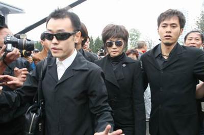 刘晓庆回忆十六年前的逃税案始末,刘晓庆当年欠了多少税款