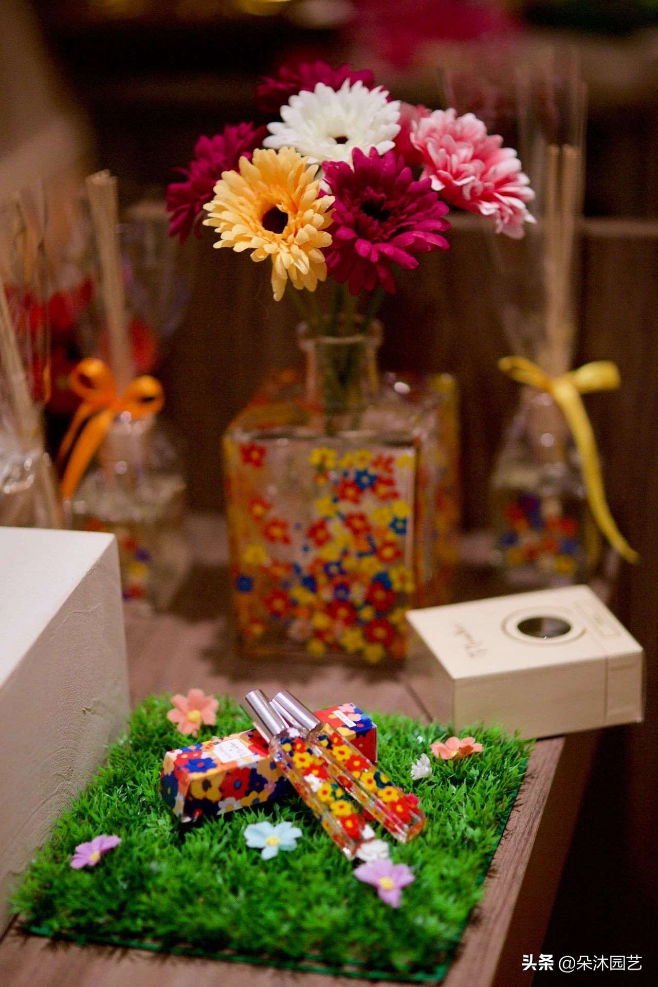 鲜花和香水的区别,鲜花和香水礼物的区别在哪