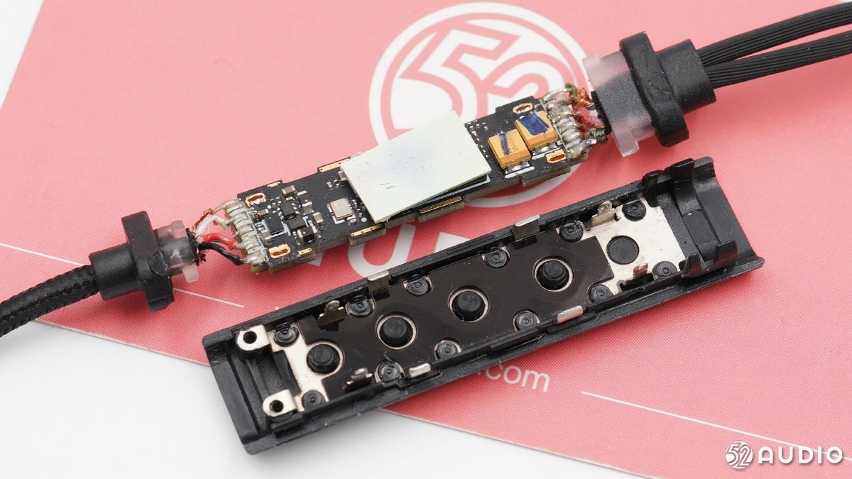 拆解报告：创新科技SXFITRIO三驱者Type-C接口有线耳机