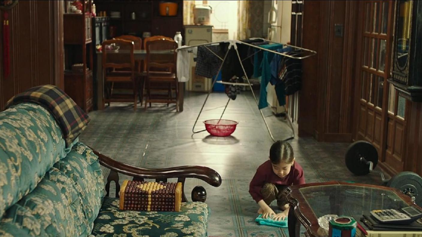 一上映就夺得韩国电影票房冠军，赶超《阿凡达》的纪录，不容错过