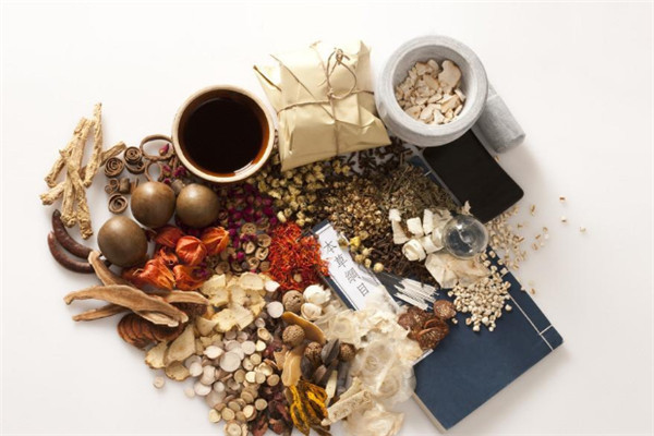 浅谈中医养生方法论文,浅谈中医养生与食疗