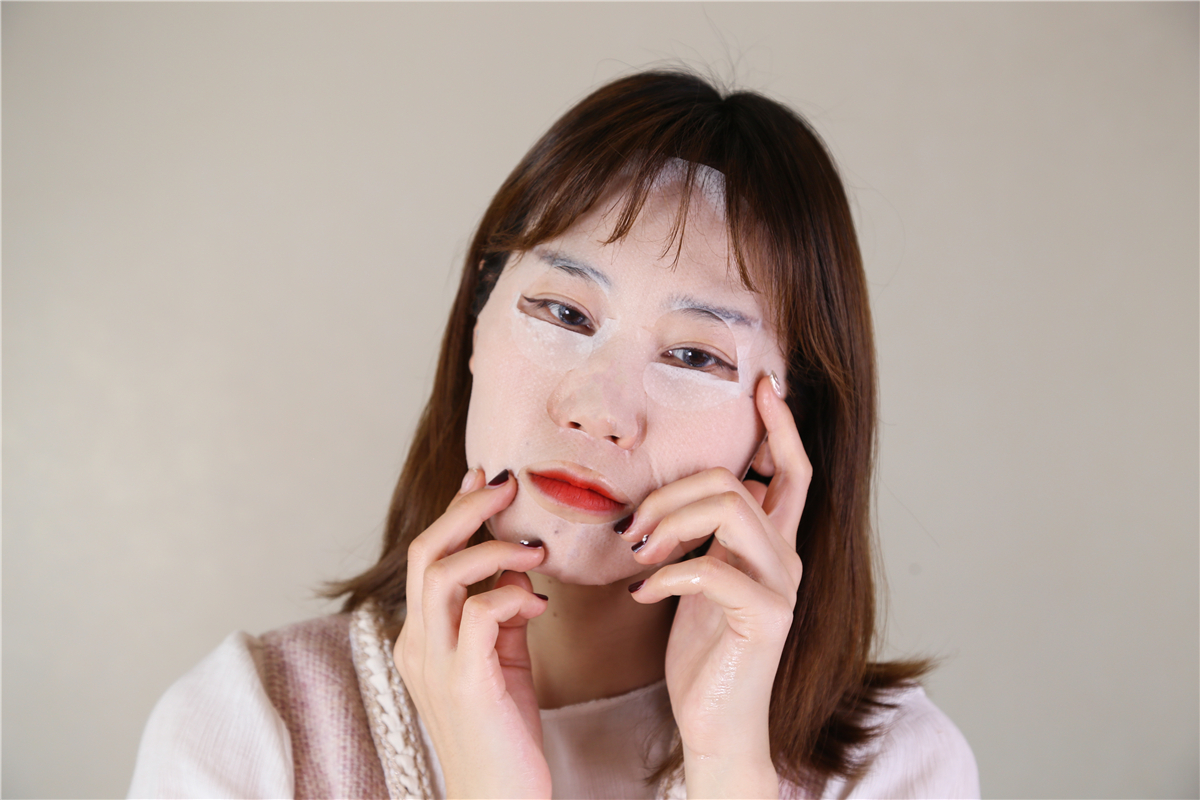 脸干燥用什么保湿面膜,中年妇女皮肤干燥用哪种面膜好