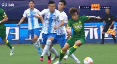 国安3-1泰达后，6大名记点评：那个VAR没判的点球，改变了比赛
