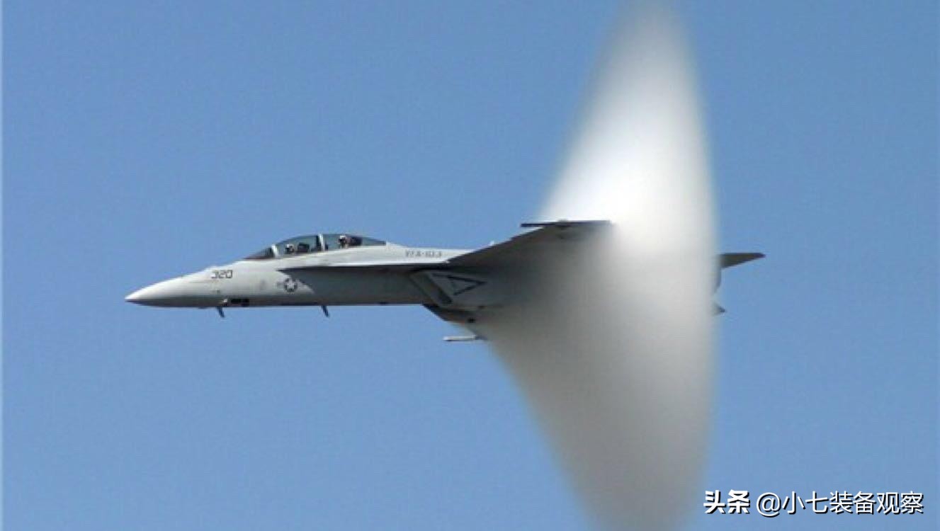 俄向乌投送导弹轰炸视频,俄向美展示最新导弹