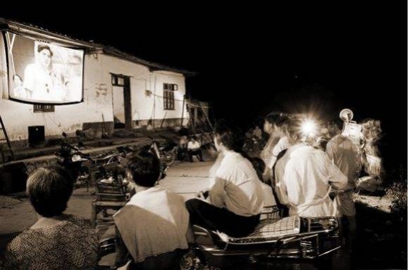 这些用心不用力过猛的爱*歌国**曲，才是华人子民的心声