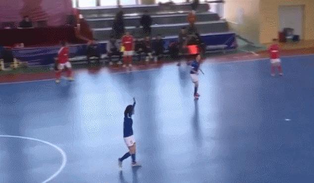 足球五人制裁判跑位,五人制裁判跑位