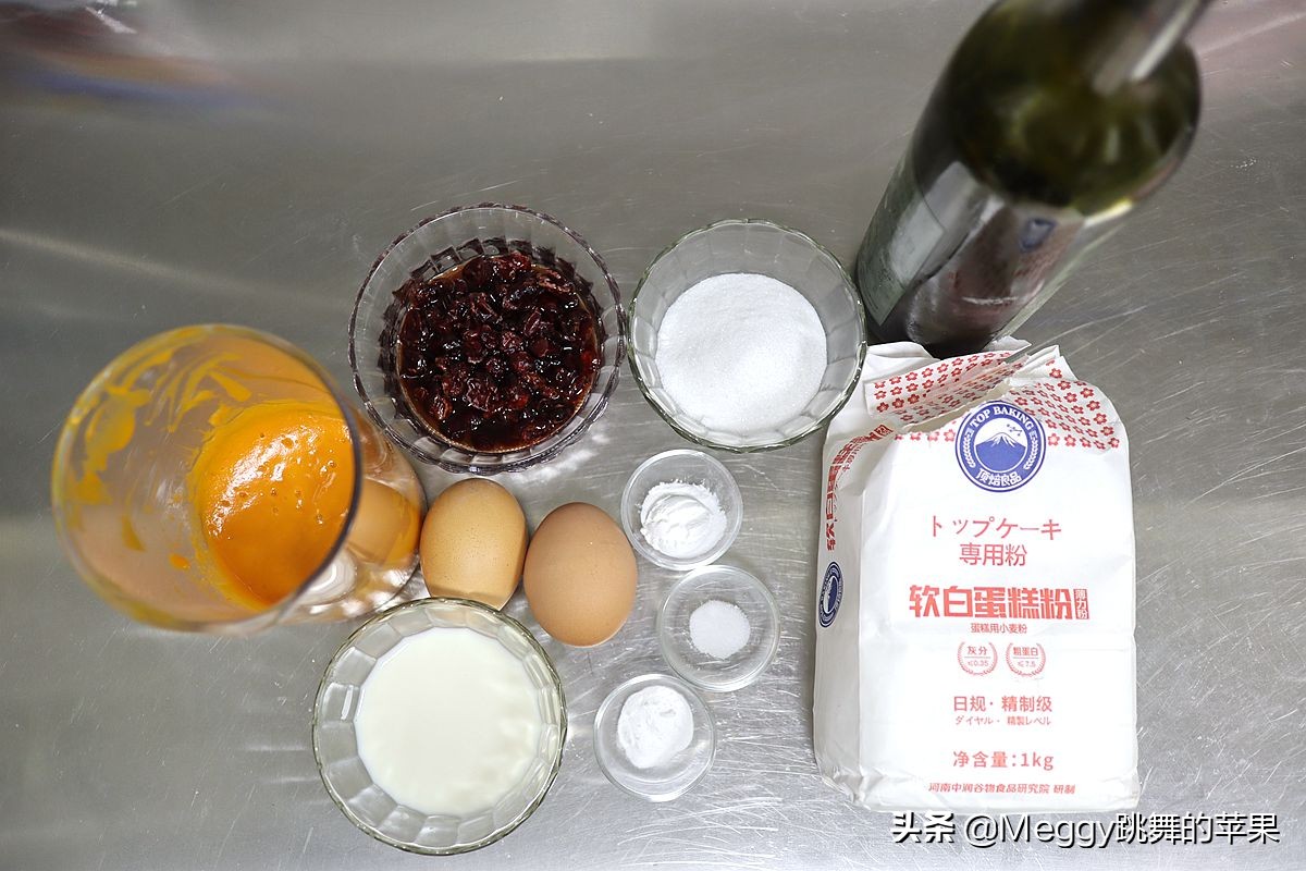 用10个鸡蛋做蛋糕不需要烤箱,如何用2个鸡蛋做蛋糕不需要牛奶