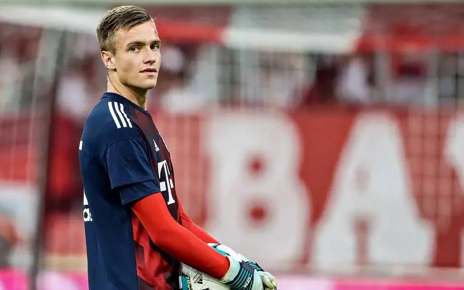 诺伊尔续约,诺伊尔续约到2025年几月