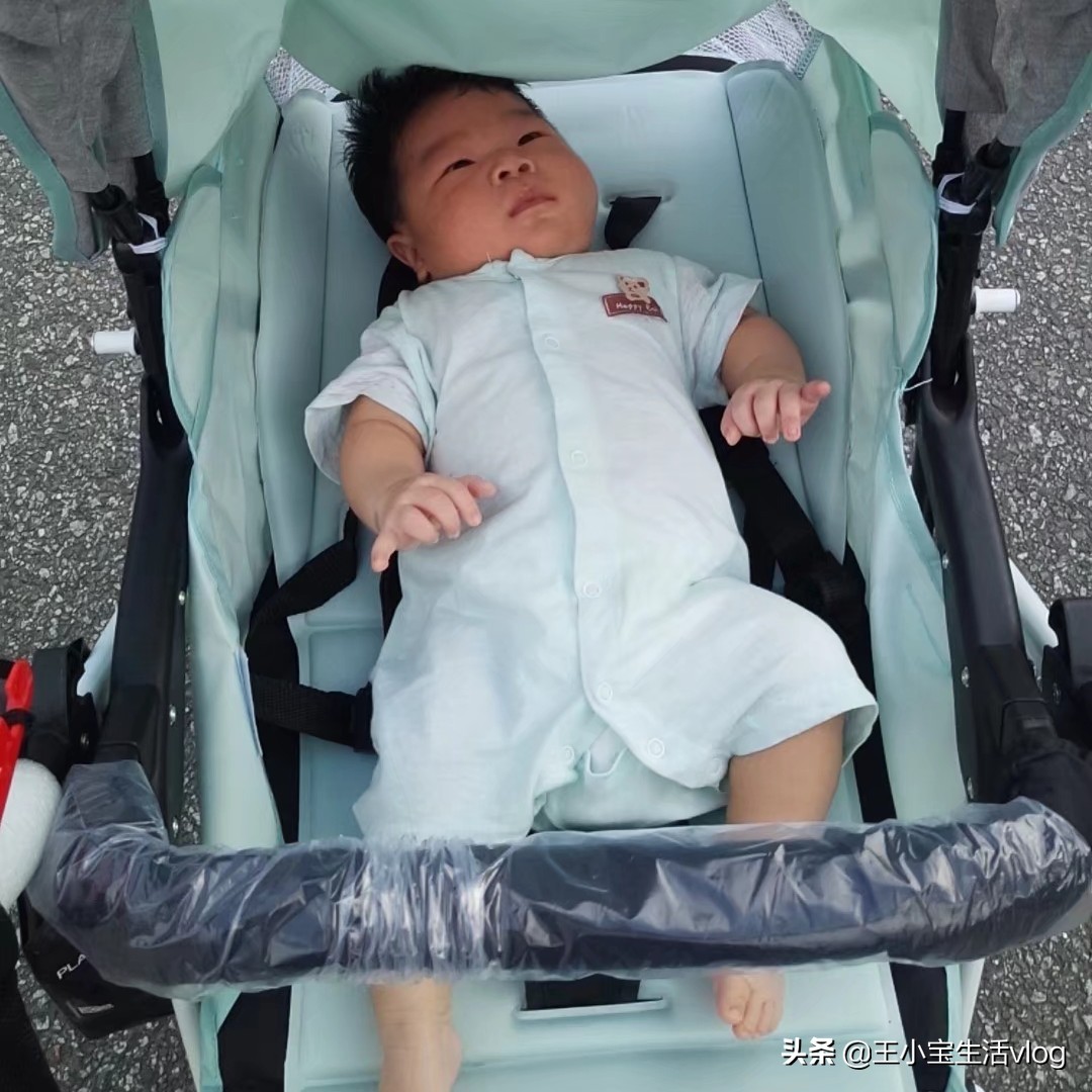 如何规律喂养2个月的婴儿,2个月宝宝新手爸妈应该怎么养