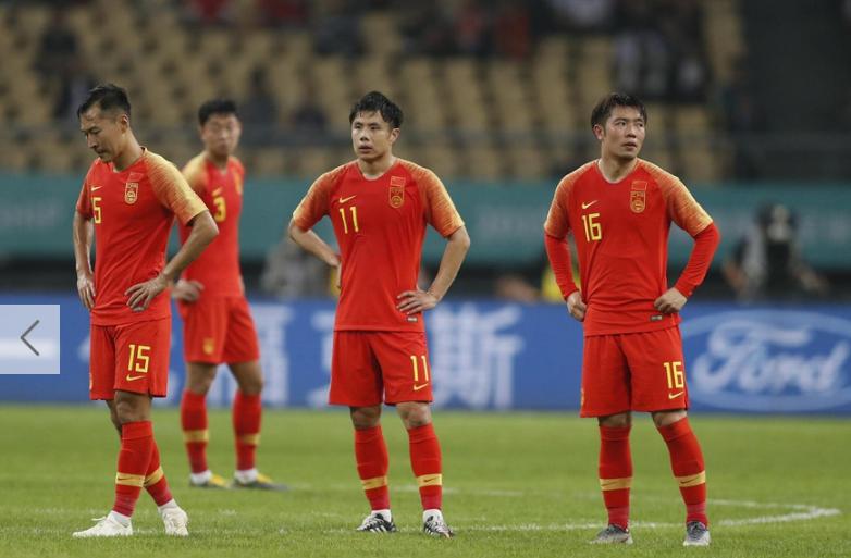 国足梅西单刀破门,盲人国足阿根廷