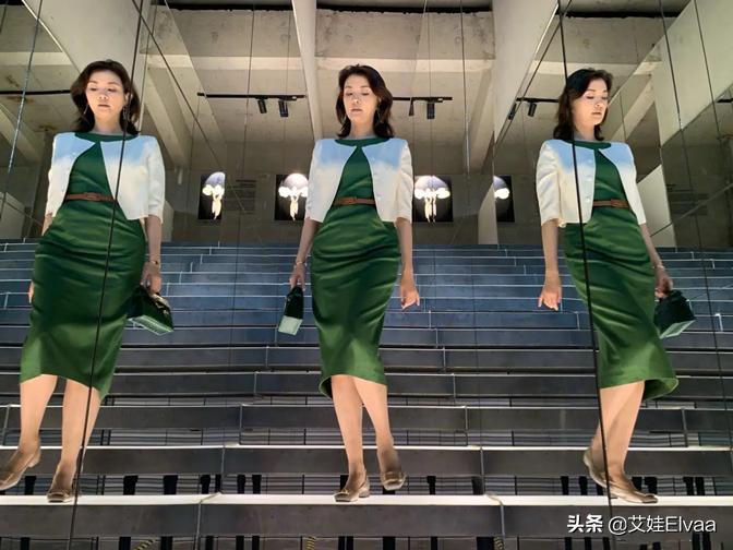 刘芳菲最迷人的照片,央视女主持刘芳菲图片