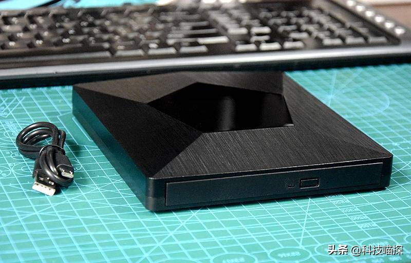 2022年笔记本电脑淘汰光驱,曾经的电脑最高配置