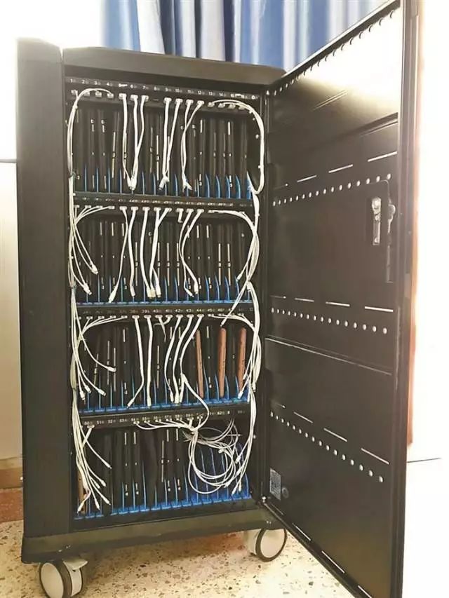 官方回应学校强制学生买平板,中小学强制学生买平板