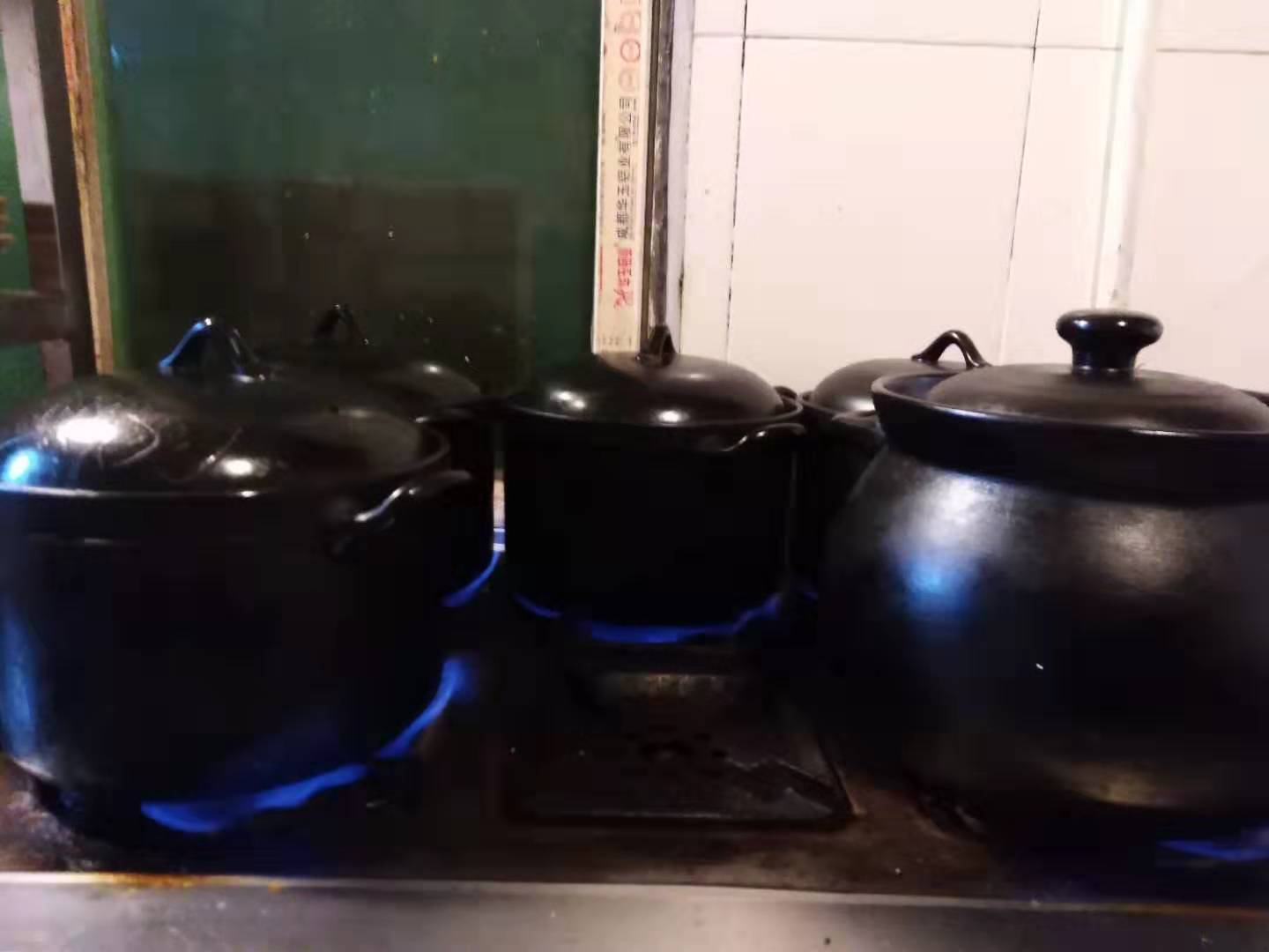 小笼粉蒸排骨十里飘香，邻里食客饱口福