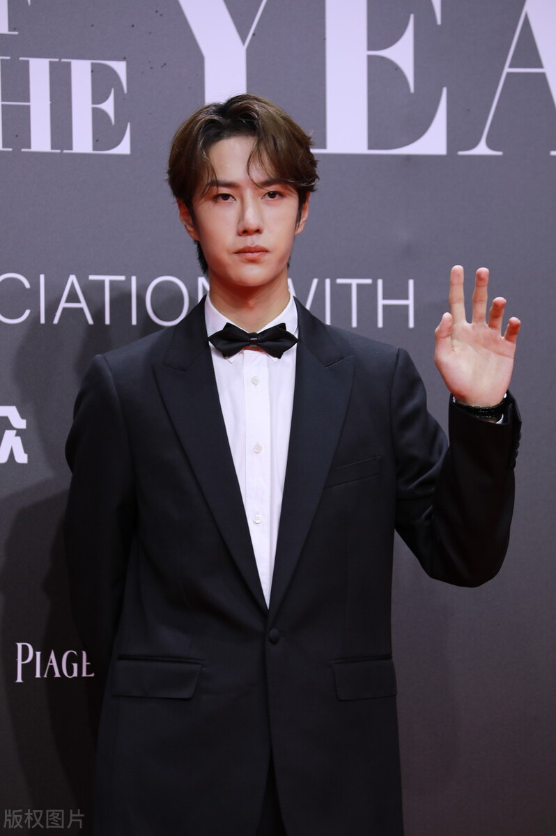 继赵丽颖一方粉丝群被处罚后，王一博一方相关账号也遭处罚