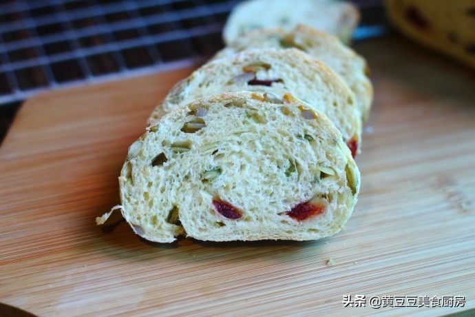 不用揉面粗粮坚果面包,零失败早餐面包
