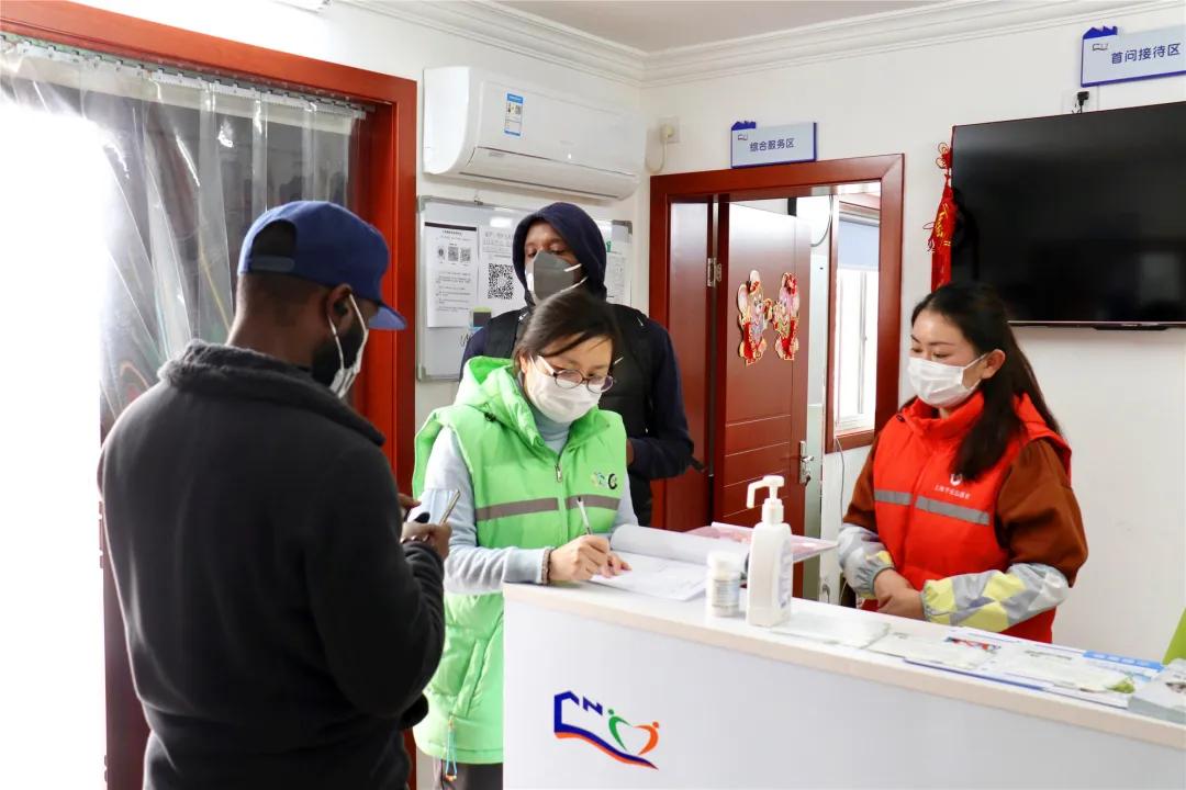 老外惊叹上海安全感,外国人住在上海的感受